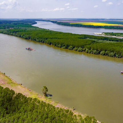 Delta del Danubio, Cruceros fluviales