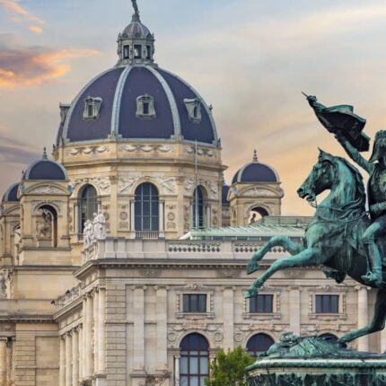 Viena, estatua Carlos plaza